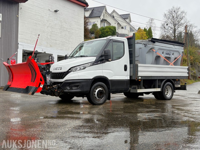 2019 Iveco Daily planbil m/ Hilltip IceStriker og Western Wide-Out brøyteplog - Dropside/ Flatbed truck: picture 1 2019 Iveco Daily planbil m/ Hilltip IceStriker og Western Wide-Out brøyteplog - Dropside/ Flatbed truck: picture 1