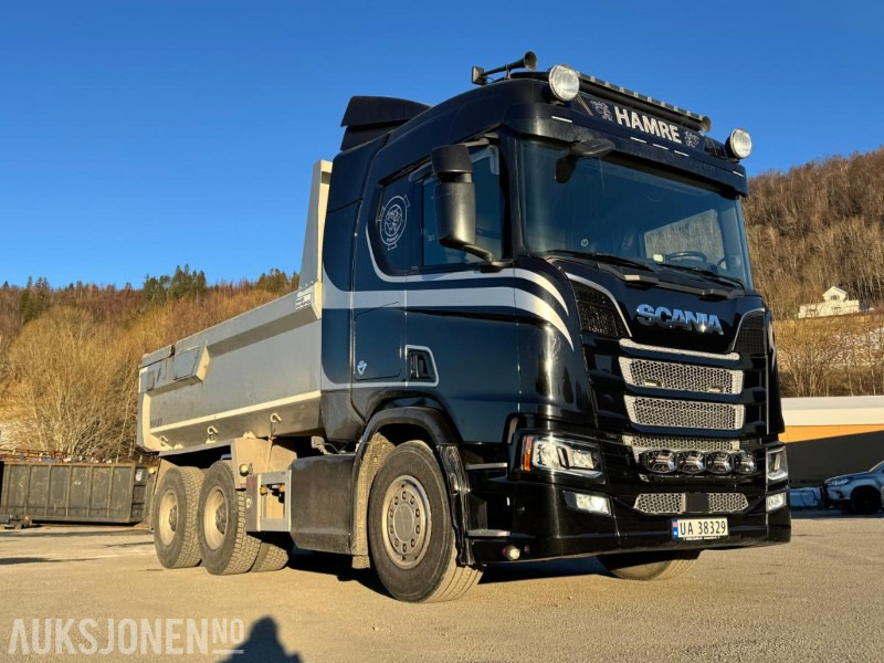 2019 Scania R580 - Tippbil - Maur dumperkasse - 6x4 - Navreduksjon - Kassevibrator - Tipper: picture 3 2019 Scania R580 - Tippbil - Maur dumperkasse - 6x4 - Navreduksjon - Kassevibrator - Tipper: picture 3