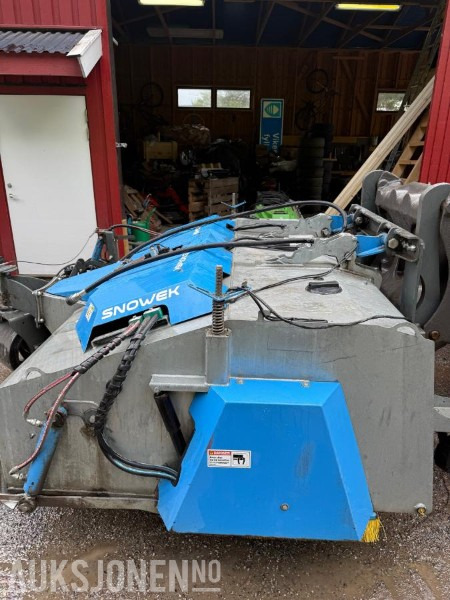 2019 Snowek K220 - feieaggregat med bm feste - Construction equipment: picture 4 2019 Snowek K220 - feieaggregat med bm feste - Construction equipment: picture 4