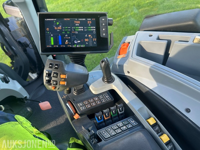 2019 Valtra N174 med frontlaster og mye utstyr - Farm tractor: picture 5 2019 Valtra N174 med frontlaster og mye utstyr - Farm tractor: picture 5