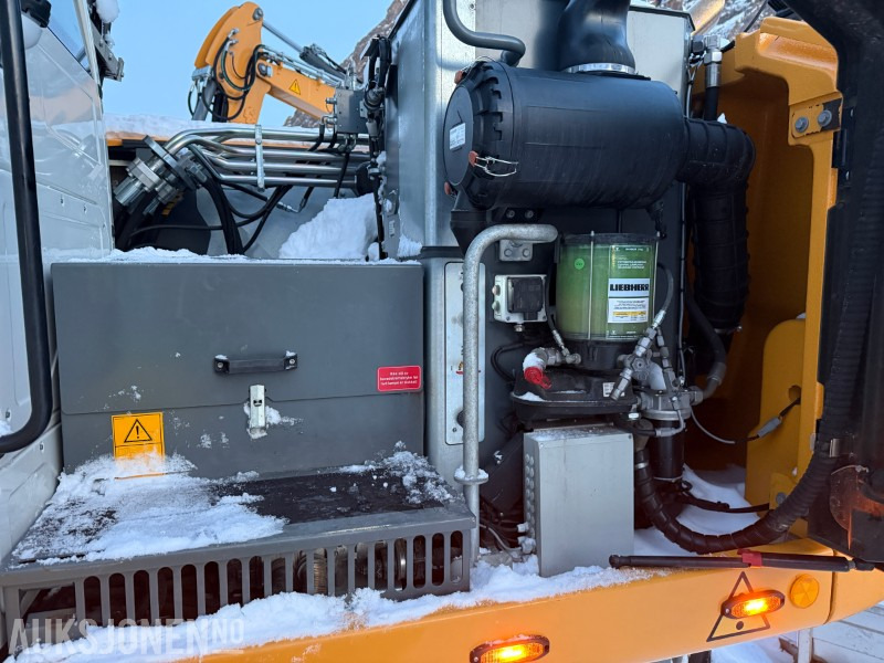 Excavator 2020 Liebherr A914 Litronic med henger – Engcon tiltrotator – 3 skuffer: picture 37