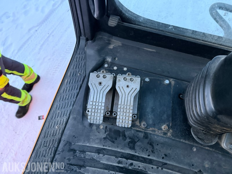 Excavator 2020 Liebherr A914 Litronic med henger – Engcon tiltrotator – 3 skuffer: picture 21