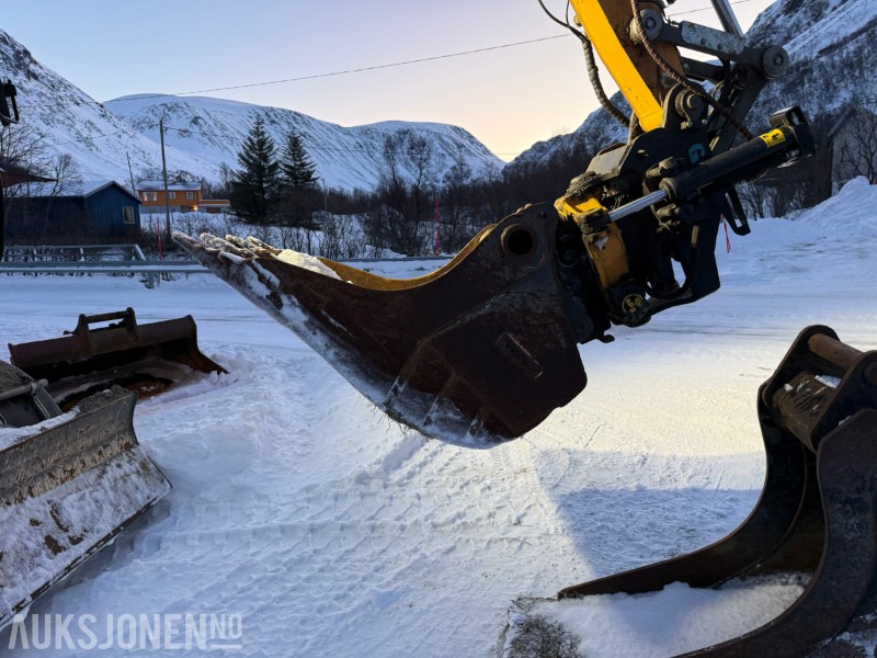 Excavator 2020 Liebherr A914 Litronic med henger – Engcon tiltrotator – 3 skuffer: picture 27