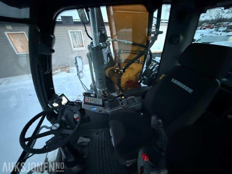 Excavator 2020 Liebherr A914 Litronic med henger – Engcon tiltrotator – 3 skuffer: picture 11