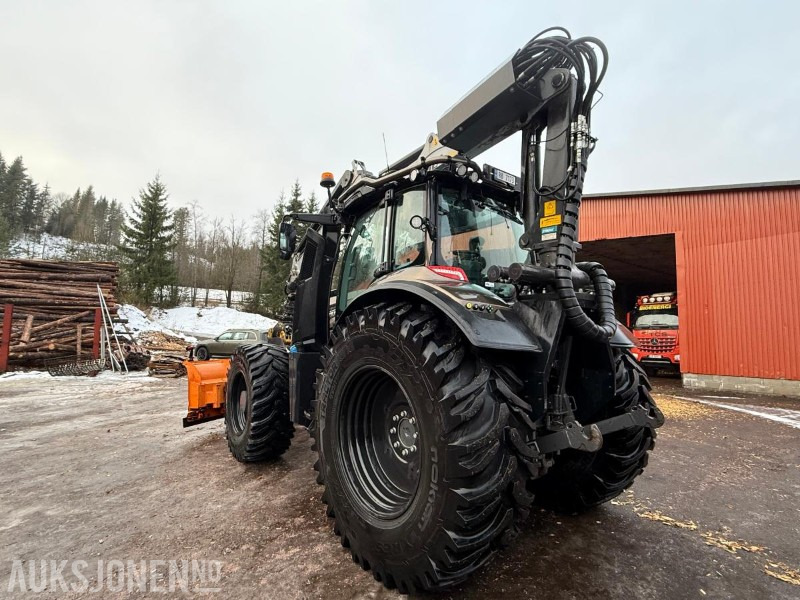 2022 Valtra T155 med Kesla 316T kran og Padagas snøplog - Farm tractor: picture 3 2022 Valtra T155 med Kesla 316T kran og Padagas snøplog - Farm tractor: picture 3