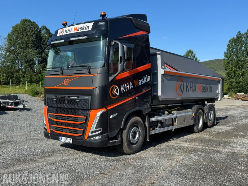 Hook lift truck 2023 Volvo FH - Krokbil med Dumperkasse og Maskinflak: picture 1