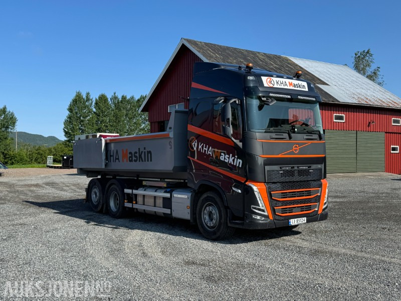 2023 Volvo FH - Krokbil med Dumperkasse og Maskinflak - Hook lift truck: picture 3 2023 Volvo FH - Krokbil med Dumperkasse og Maskinflak - Hook lift truck: picture 3