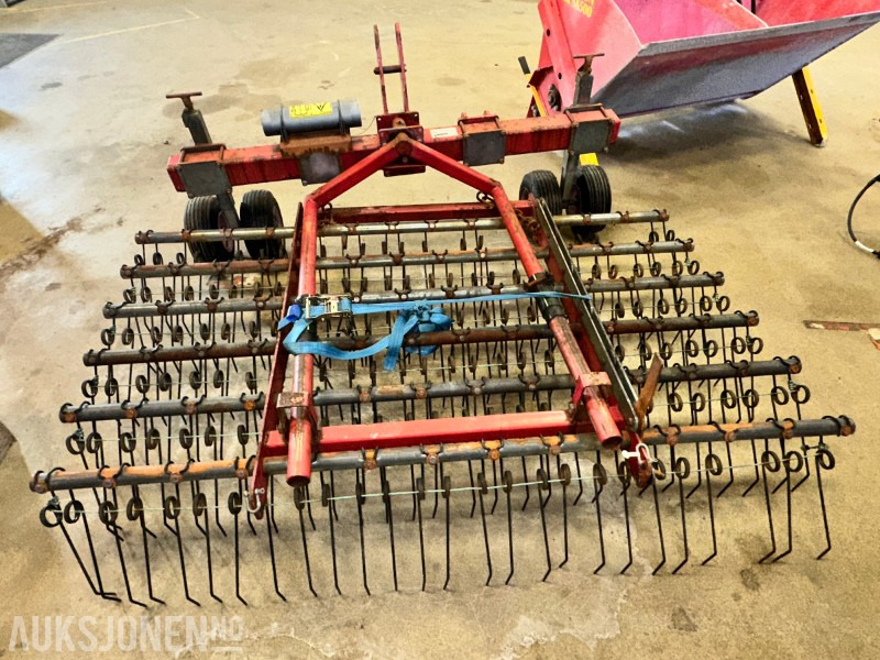 2003 Redexim Charterhouse TB2000 Pro – Harv til kunstgressbane - Agricultural machinery: picture 3 2003 Redexim Charterhouse TB2000 Pro – Harv til kunstgressbane - Agricultural machinery: picture 3