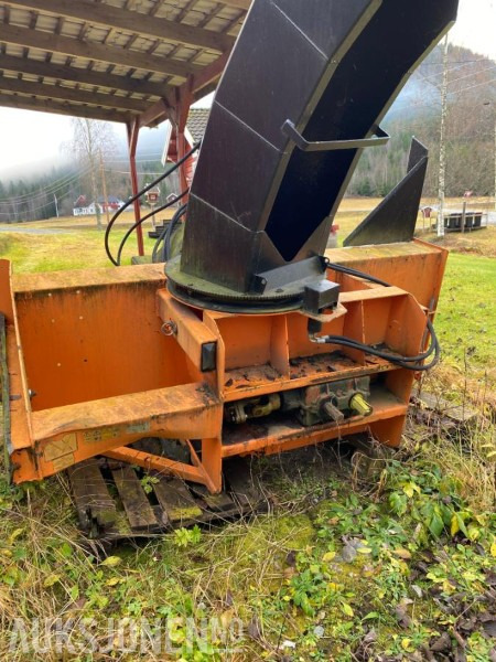 2003 Westbjørn to trinsfres S-2450 Mva-fri - Agricultural machinery: picture 2 2003 Westbjørn to trinsfres S-2450 Mva-fri - Agricultural machinery: picture 2