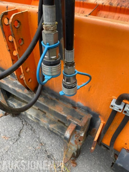 2013 Westbjørn 1700SL Strøkasse med hydraulikk koblinger - Agricultural machinery: picture 5 2013 Westbjørn 1700SL Strøkasse med hydraulikk koblinger - Agricultural machinery: picture 5