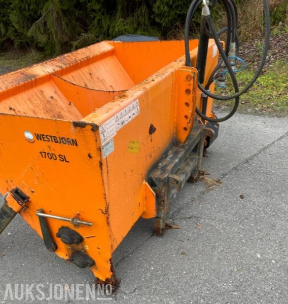 2013 Westbjørn 1700SL Strøkasse med hydraulikk koblinger - Agricultural machinery: picture 4 2013 Westbjørn 1700SL Strøkasse med hydraulikk koblinger - Agricultural machinery: picture 4