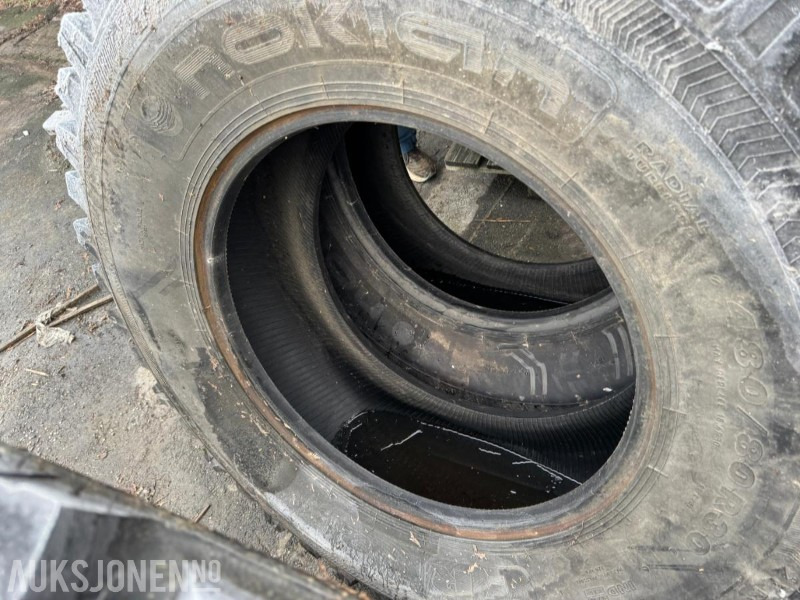 Nokian TRI 2 dekk – 3 stk (1 nytt + 2 brukte ca. 50 %) - Agricultural machinery: picture 5 Nokian TRI 2 dekk – 3 stk (1 nytt + 2 brukte ca. 50 %) - Agricultural machinery: picture 5