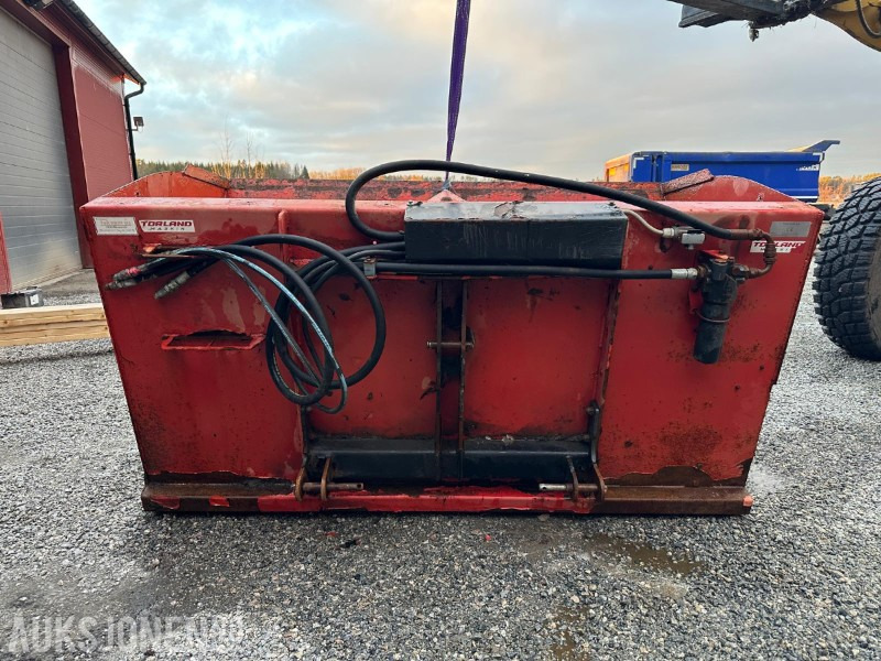 Tokvam TSA 1500 tallerkenspreder – Hydraulisk – Med styreboks og kabelsett - Agricultural machinery: picture 5 Tokvam TSA 1500 tallerkenspreder – Hydraulisk – Med styreboks og kabelsett - Agricultural machinery: picture 5