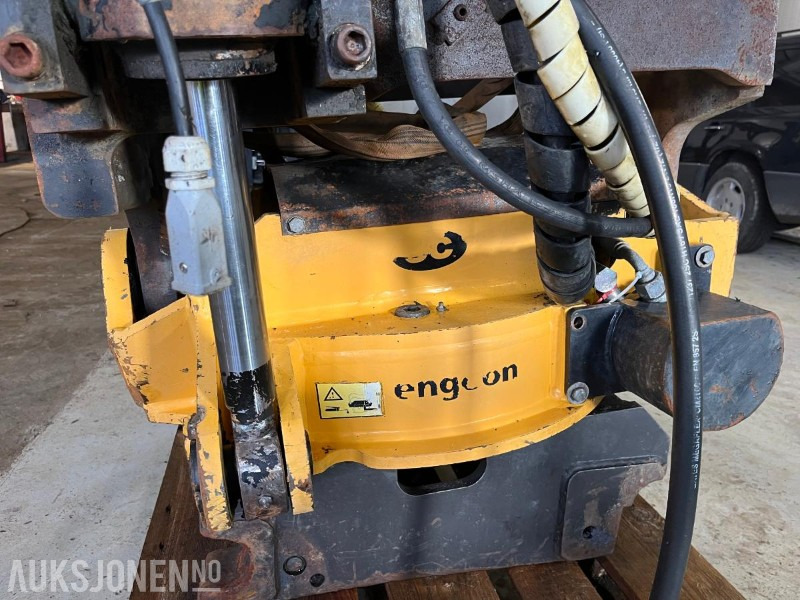 2009 Engcon EC30 Rotortilt - Attachment for Construction machinery: picture 4 2009 Engcon EC30 Rotortilt - Attachment for Construction machinery: picture 4