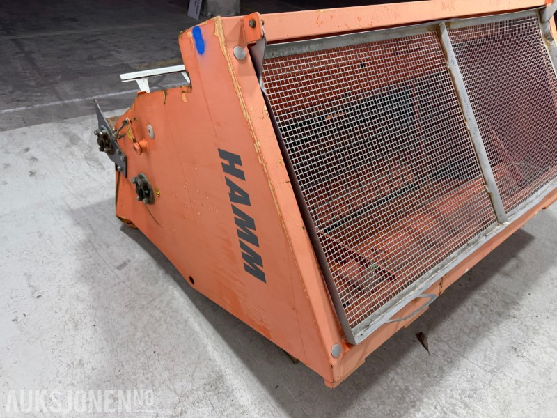 Attachment for Construction machinery 2015 HAMM BSWA 1700 Strøkasse til vals: picture 24