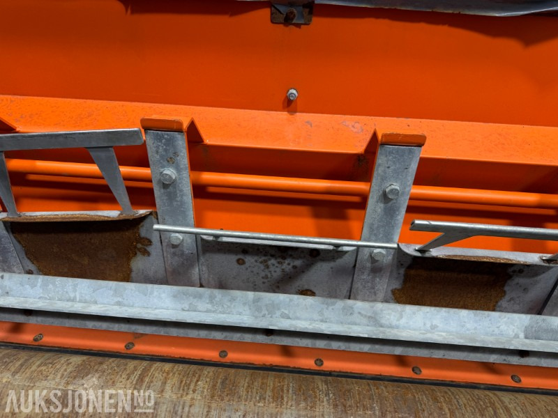 Attachment for Construction machinery 2015 HAMM BSWA 1700 Strøkasse til vals: picture 6