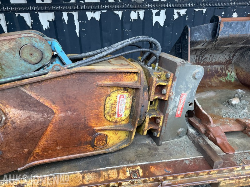 2016 Mantovanibenne RP38-IT3-SS/BRP Rivningssaks / Betongsaks - S80 Oilquick - Attachment for Construction machinery: picture 3 2016 Mantovanibenne RP38-IT3-SS/BRP Rivningssaks / Betongsaks - S80 Oilquick - Attachment for Construction machinery: picture 3
