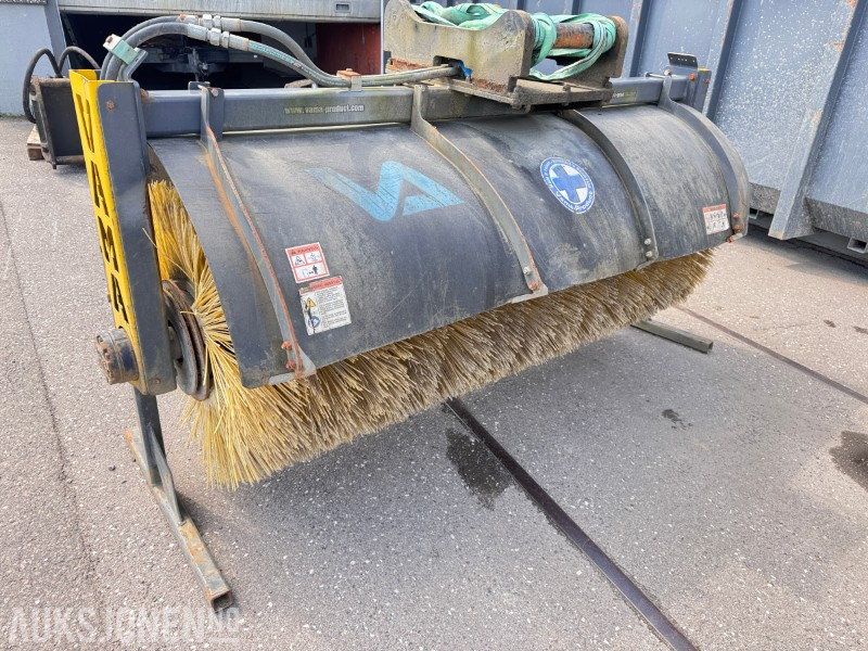 2018 VAMA EHA2000 hydraulisk feiekost til gravemaskin – S60-feste - Attachment for Construction machinery: picture 3 2018 VAMA EHA2000 hydraulisk feiekost til gravemaskin – S60-feste - Attachment for Construction machinery: picture 3
