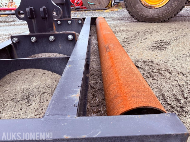 Attachment for Construction machinery 2021 Planeringsbjølke 6742/5/1 Volvo BM feste - 3000 mm bredde: picture 8 Attachment for Construction machinery 2021 Planeringsbjølke 6742/5/1 Volvo BM feste - 3000 mm bredde: picture 8