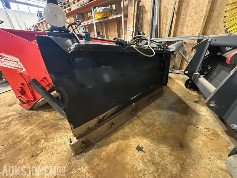 2021 SE Hydraulisk V-plog - Attachment for Construction machinery: picture 1 2021 SE Hydraulisk V-plog - Attachment for Construction machinery: picture 1
