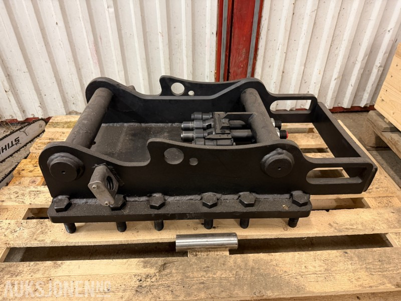 2022 OilQuick S60 hurtigfeste som har vore montert på DandA hammer - Attachment for Construction machinery: picture 1 2022 OilQuick S60 hurtigfeste som har vore montert på DandA hammer - Attachment for Construction machinery: picture 1