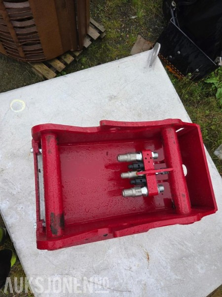 2025 HK Feste s60 SQ / Oil Quick - Attachment for Construction machinery: picture 1 2025 HK Feste s60 SQ / Oil Quick - Attachment for Construction machinery: picture 1