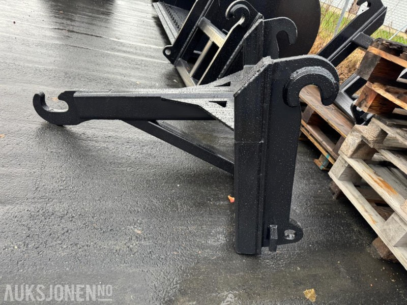 225 Gaffel for flytting av krokcontainere med BM feste - Attachment for Construction machinery: picture 2 225 Gaffel for flytting av krokcontainere med BM feste - Attachment for Construction machinery: picture 2