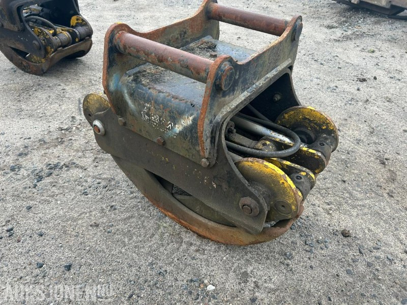 HSP Gripen Stein & Sorteringsklype S60 - Attachment for Construction machinery: picture 1 HSP Gripen Stein & Sorteringsklype S60 - Attachment for Construction machinery: picture 1