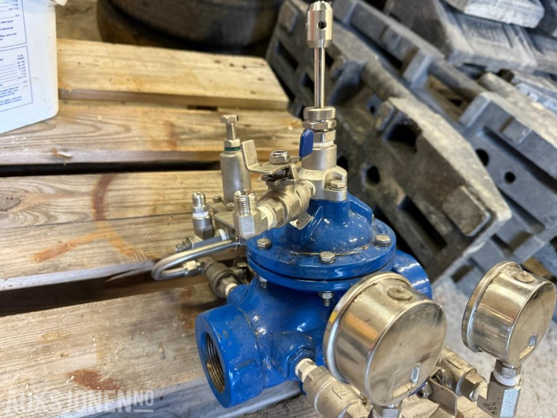 Ny/ubrukt VA del m/flere manometer - Attachment for Construction machinery: picture 2 Ny/ubrukt VA del m/flere manometer - Attachment for Construction machinery: picture 2