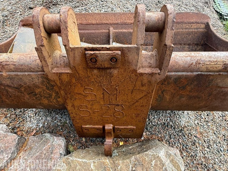 Pusseskuffe med KM feste - Attachment for Construction machinery: picture 5 Pusseskuffe med KM feste - Attachment for Construction machinery: picture 5