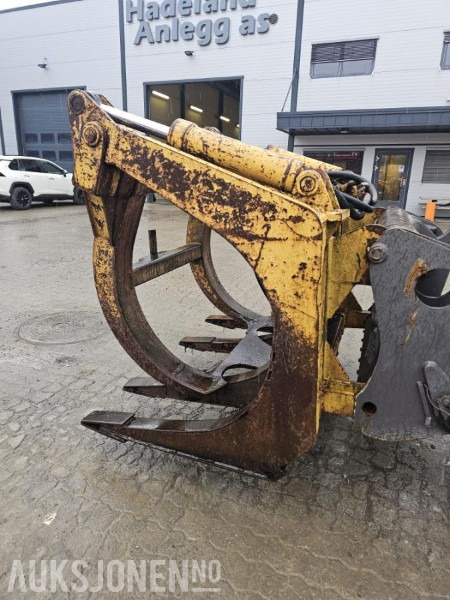 Stor og kraftig tømmerklype Til Hjullaster med Store BM feste (L-60 til L-120) - Attachment for Construction machinery: picture 5 Stor og kraftig tømmerklype Til Hjullaster med Store BM feste (L-60 til L-120) - Attachment for Construction machinery: picture 5