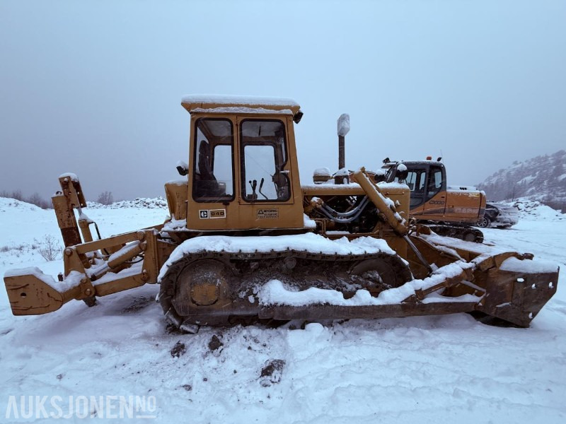Cat D4 -10 tonn Bulldoser / doser - Rep.Objekt - Construction equipment: picture 4 Cat D4 -10 tonn Bulldoser / doser - Rep.Objekt - Construction equipment: picture 4