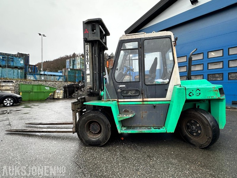 2006 Mitsubishi FD70 - 7 tonns diesel gaffeltruck - Material handling equipment: picture 2 2006 Mitsubishi FD70 - 7 tonns diesel gaffeltruck - Material handling equipment: picture 2