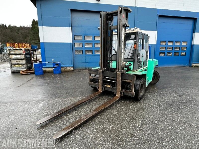 2006 Mitsubishi FD70 - 7 tonns diesel gaffeltruck - Material handling equipment: picture 1 2006 Mitsubishi FD70 - 7 tonns diesel gaffeltruck - Material handling equipment: picture 1