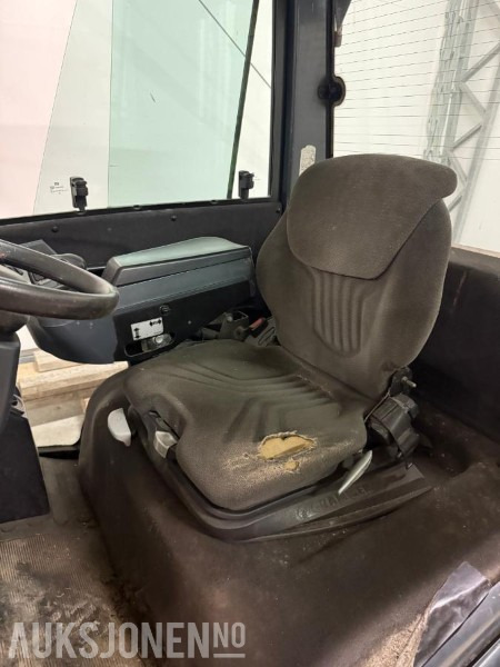 2009 JUNGHEINRICH DFG-425. 4090kg. Løftekap 2500kg - Material handling equipment: picture 5 2009 JUNGHEINRICH DFG-425. 4090kg. Løftekap 2500kg - Material handling equipment: picture 5