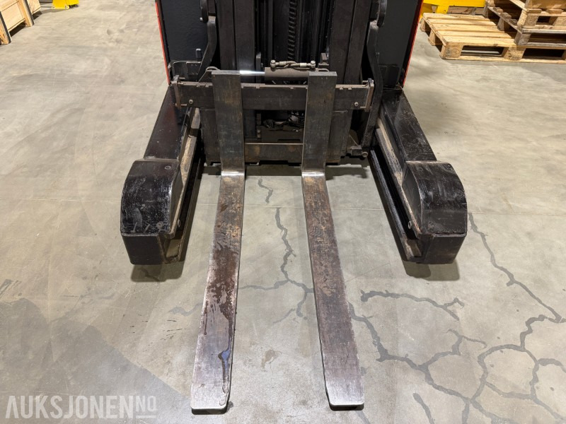 2013 Toyota BT Reflex RRE200E skyvemasttruck - Material handling equipment: picture 5 2013 Toyota BT Reflex RRE200E skyvemasttruck - Material handling equipment: picture 5