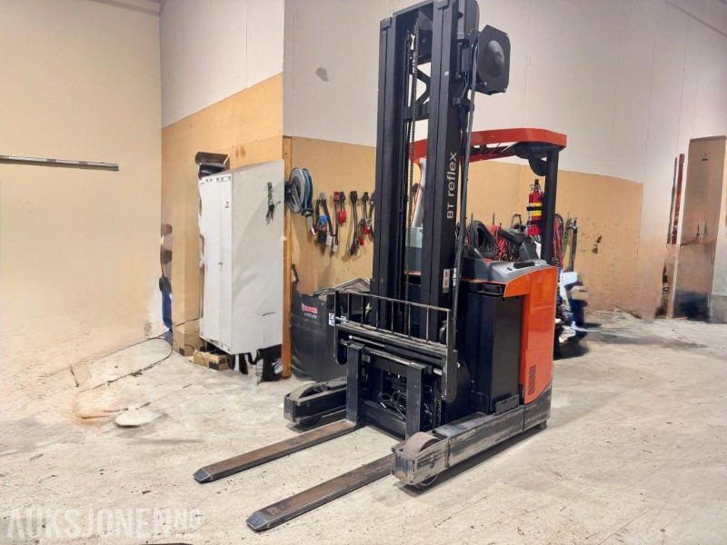 2016 Toyota BT Reflex – Skyvemasttruck - Timer: 9720 - Material handling equipment: picture 1 2016 Toyota BT Reflex – Skyvemasttruck - Timer: 9720 - Material handling equipment: picture 1
