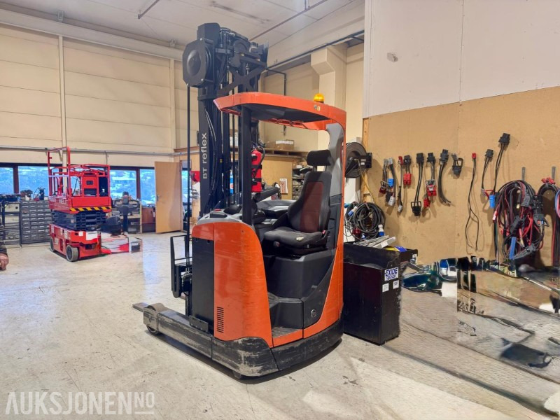 2016 Toyota BT Reflex – Skyvemasttruck - Timer: 9720 - Material handling equipment: picture 3 2016 Toyota BT Reflex – Skyvemasttruck - Timer: 9720 - Material handling equipment: picture 3