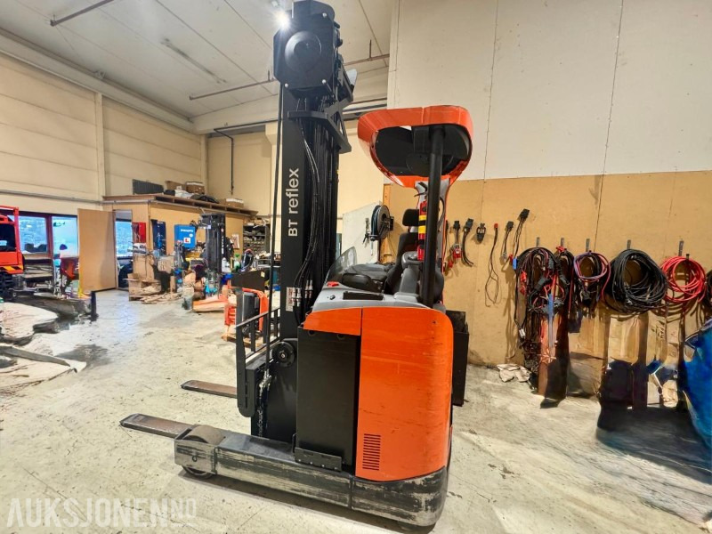 2016 Toyota BT Reflex – Skyvemasttruck - Timer: 9720 - Material handling equipment: picture 5 2016 Toyota BT Reflex – Skyvemasttruck - Timer: 9720 - Material handling equipment: picture 5