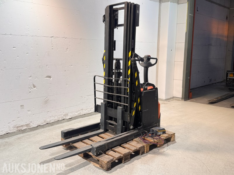 2019 Toyota SWE120XR stablertruck med defekt batteri - Material handling equipment: picture 2 2019 Toyota SWE120XR stablertruck med defekt batteri - Material handling equipment: picture 2