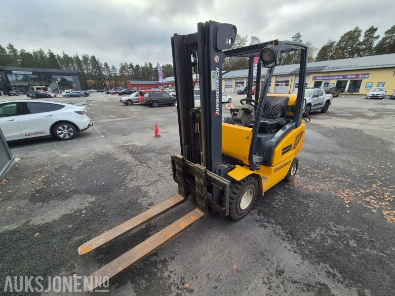 Jungheinrich TFG16S, gassdrevet gaffeltruck - Material handling equipment: picture 1 Jungheinrich TFG16S, gassdrevet gaffeltruck - Material handling equipment: picture 1