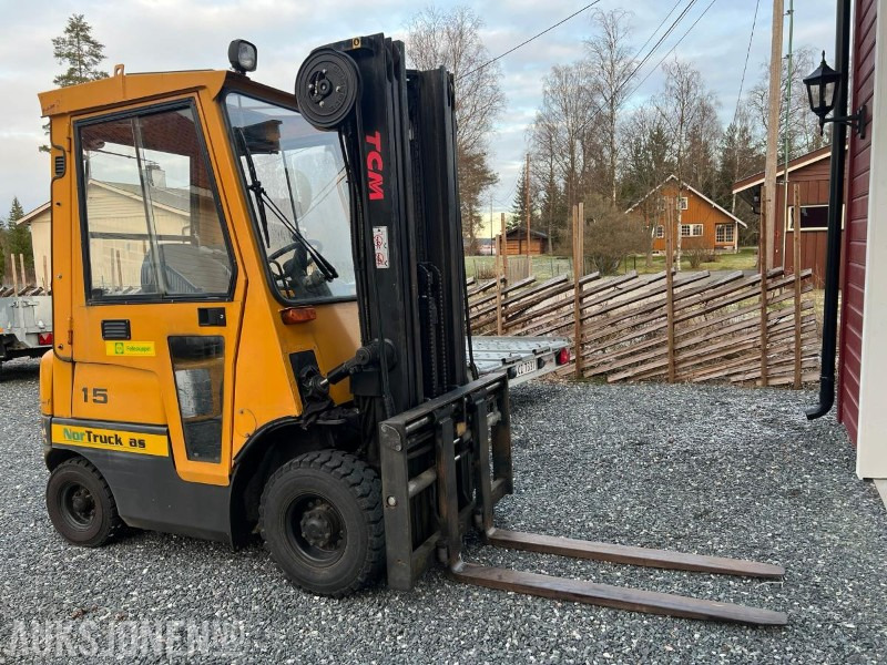 Truck - TCM FHD15Z8T (2002), IKKE MVA - Material handling equipment: picture 1 Truck - TCM FHD15Z8T (2002), IKKE MVA - Material handling equipment: picture 1