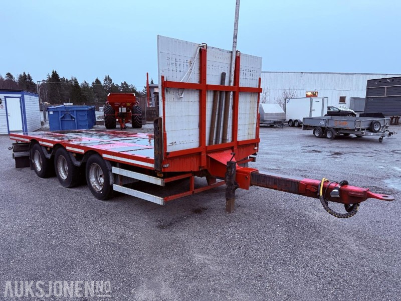 2006 Istrail TRIPPELBOGGIKJERRE henger m/ 3 aksler - Trailer: picture 3 2006 Istrail TRIPPELBOGGIKJERRE henger m/ 3 aksler - Trailer: picture 3