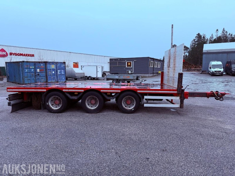 2006 Istrail TRIPPELBOGGIKJERRE henger m/ 3 aksler - Trailer: picture 4 2006 Istrail TRIPPELBOGGIKJERRE henger m/ 3 aksler - Trailer: picture 4