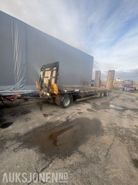 2012 McCauley Scanslep 3 akslet maskinhenger - Frontlem - Hyd. broer - Nylig EU - Nye dekk - Trailer: picture 4 2012 McCauley Scanslep 3 akslet maskinhenger - Frontlem - Hyd. broer - Nylig EU - Nye dekk - Trailer: picture 4