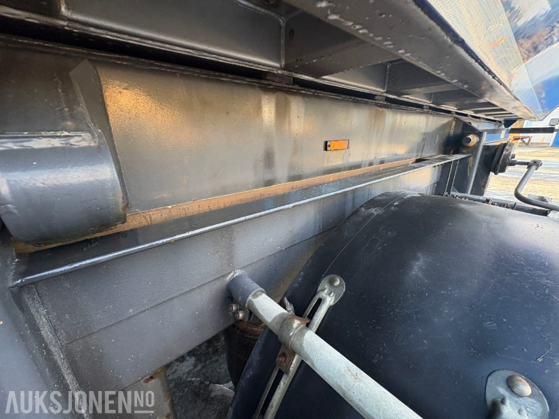 Trailer 2014 Nor Slep tippsemi med flyttbar King-Pin og vibro på kasse - EU godkjent til 24.04.2026: picture 8 Trailer 2014 Nor Slep tippsemi med flyttbar King-Pin og vibro på kasse - EU godkjent til 24.04.2026: picture 8