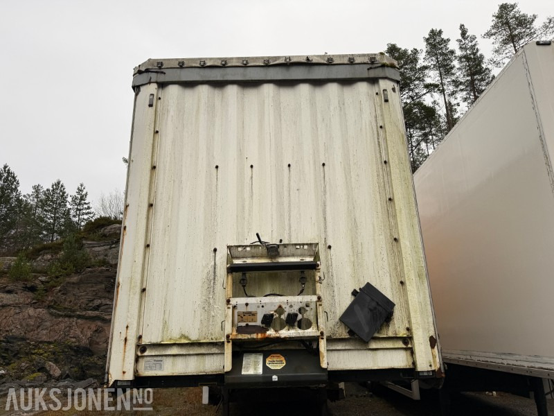Krone Profi Liner Nordic SD kapellsemi – hevbart tak – medbringertruck-feste – åpning begge sider - Trailer: picture 2 Krone Profi Liner Nordic SD kapellsemi – hevbart tak – medbringertruck-feste – åpning begge sider - Trailer: picture 2