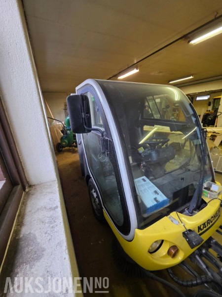 2005 Kärcher ICC 2 kompakt gate- og industrifeiemaskin - Utility/ Special vehicle: picture 2 2005 Kärcher ICC 2 kompakt gate- og industrifeiemaskin - Utility/ Special vehicle: picture 2