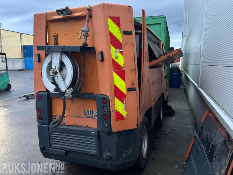 2008 Matec MFH 2500 Feiebil / Rep.objekt - Utility/ Special vehicle: picture 4 2008 Matec MFH 2500 Feiebil / Rep.objekt - Utility/ Special vehicle: picture 4