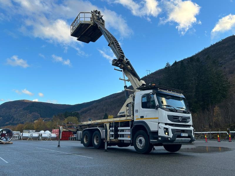 2013 Volvo FMX 370 6X4 med NORMET Esslift 1000 plattform / korg - nylig EU godkjent - Utility/ Special vehicle: picture 2 2013 Volvo FMX 370 6X4 med NORMET Esslift 1000 plattform / korg - nylig EU godkjent - Utility/ Special vehicle: picture 2
